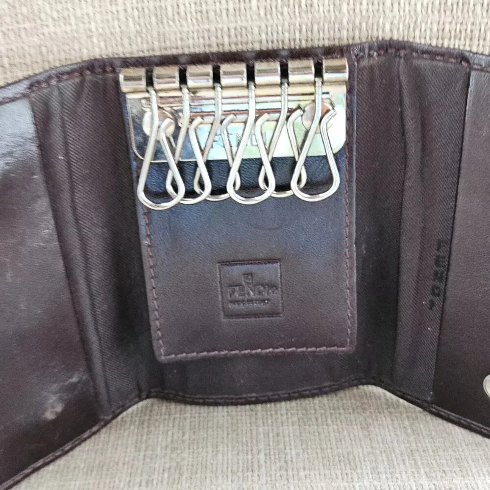 FENDI Keychain Brown Leather 6 Rings Keys Holder Keys Fob Bag Made in Italy
